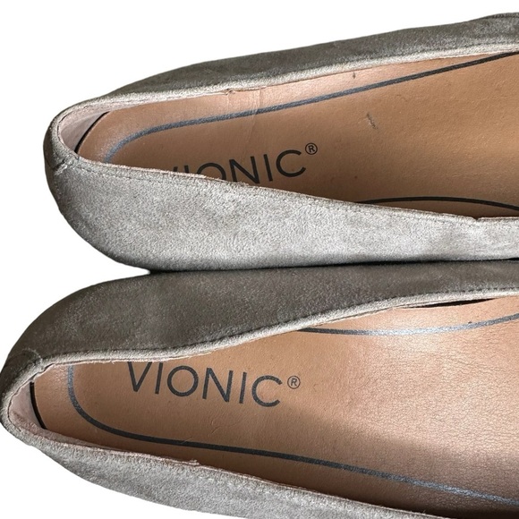 Vionic Carmela Perforated Suede Flats. Size 6.5 Wide - Picture 7 of 9